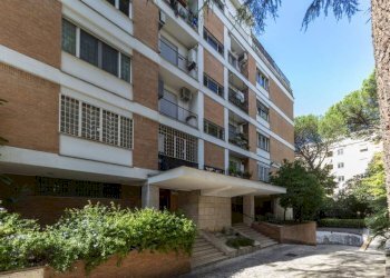 Facciata - Trilocale viale Africa, 50, Roma (zona EUR) - foto 3