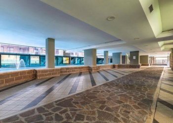 Interno palazzo - Appartamento via Copenaghen, 39, Roma (zona Torrino) - foto 38