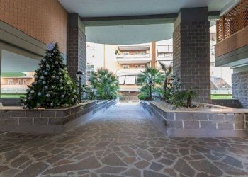 Interno palazzo - Appartamento via Copenaghen, 39, Roma (zona Torrino) - foto 40