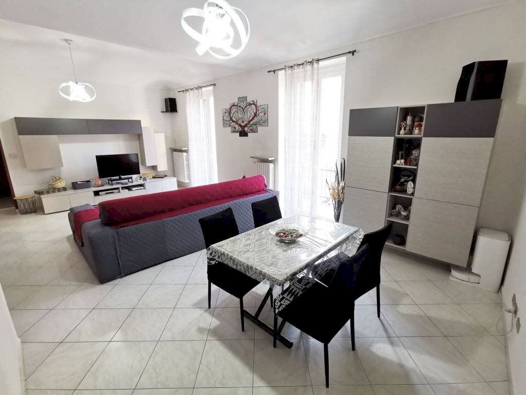 Salone - Apartment via Livorno, 4, Torino (neighborhood Borgo Vittoria) - photo 3