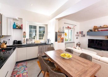 Cucina - Quadrilocale via Montallegro, 32, Genova (zona Albaro) - foto 2
