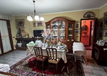 appartamento-vendia-lucca-fusca_4.jpg - Appartamento Via della Chiesa IX 164, Lucca - foto 2