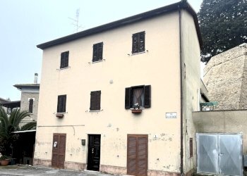 Villa a Schiera Trecastelli - foto 1