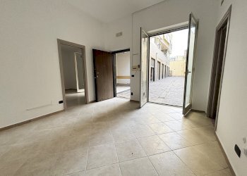 Office Via Orazio Quinto Flacco 5,  , Aversa - photo 8