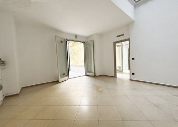 Office Via Orazio Quinto Flacco 5,  , Aversa - photo 13