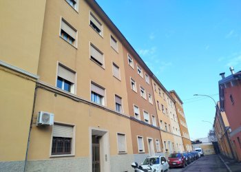 Bilocale via Francesco Baracca, 23, Bologna (zona Saffi) - foto 1