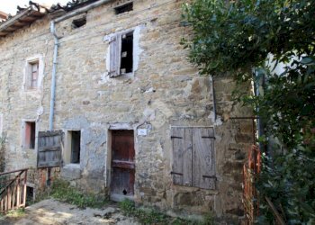 Semi-detached house Via Savognatica, Carpineti - photo 1
