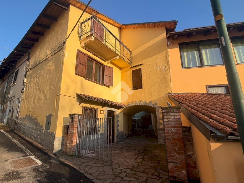 Casa semi indipendente Strada cimenasco, Castagneto Po - foto 1