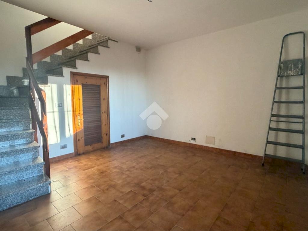 Casa semi indipendente Strada cimenasco, Castagneto Po - foto 3