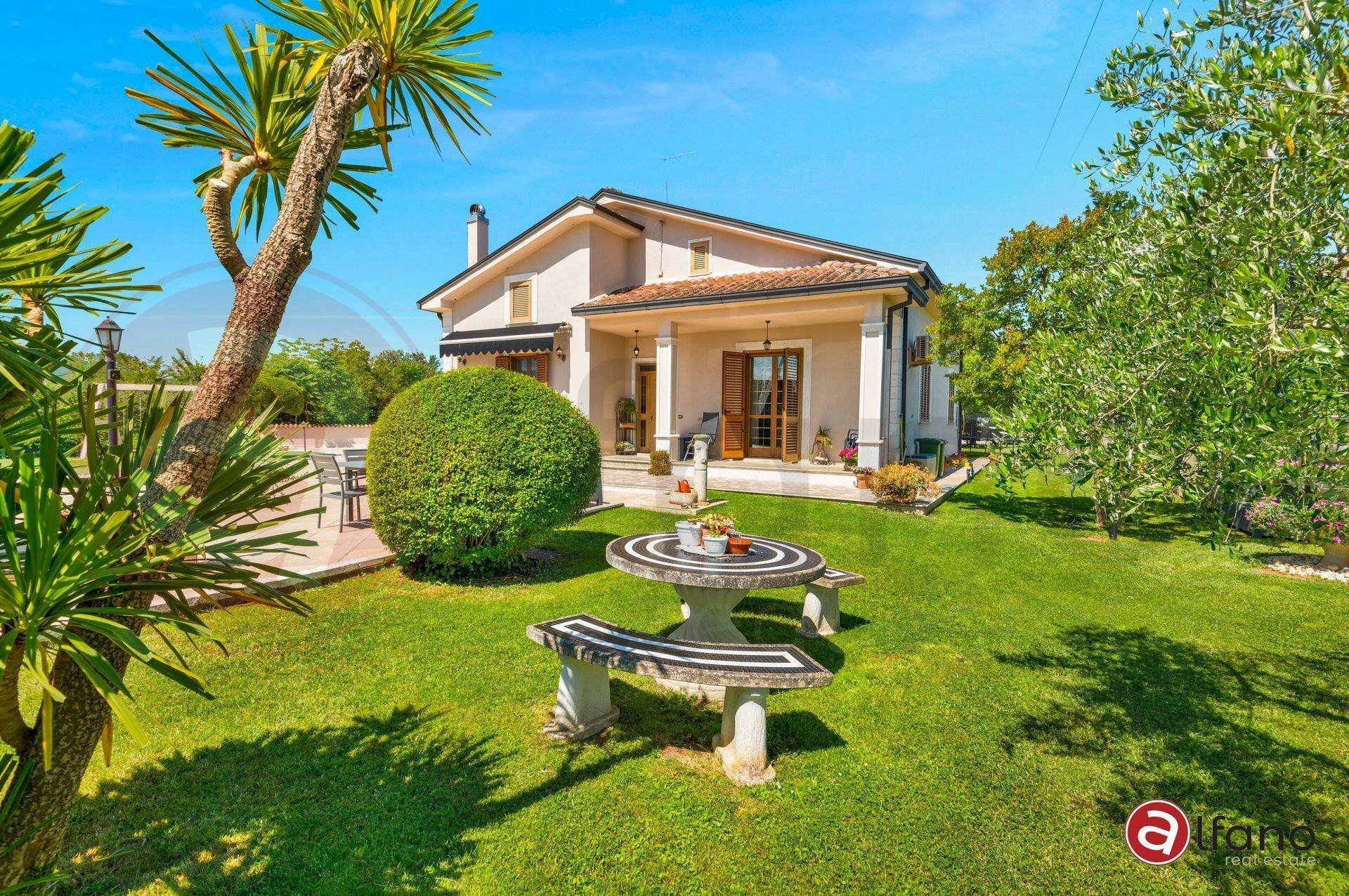 Foto 1 - Villa Contrada Melfi di Sotto
 
107, Pontecorvo - photo 1