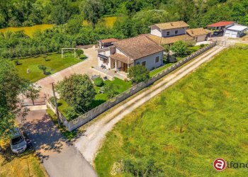 Foto 10 - Villa Contrada Melfi di Sotto
 
107, Pontecorvo - foto 10