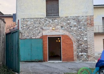 Foto 2 - Casa indipendente via Botturi
 
30, Castiglione delle Stiviere - foto 2