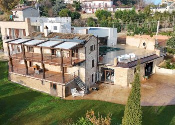 Foto 2 - Villa Contrada San Vincenzo
 
3, Acquaviva Picena - foto 2