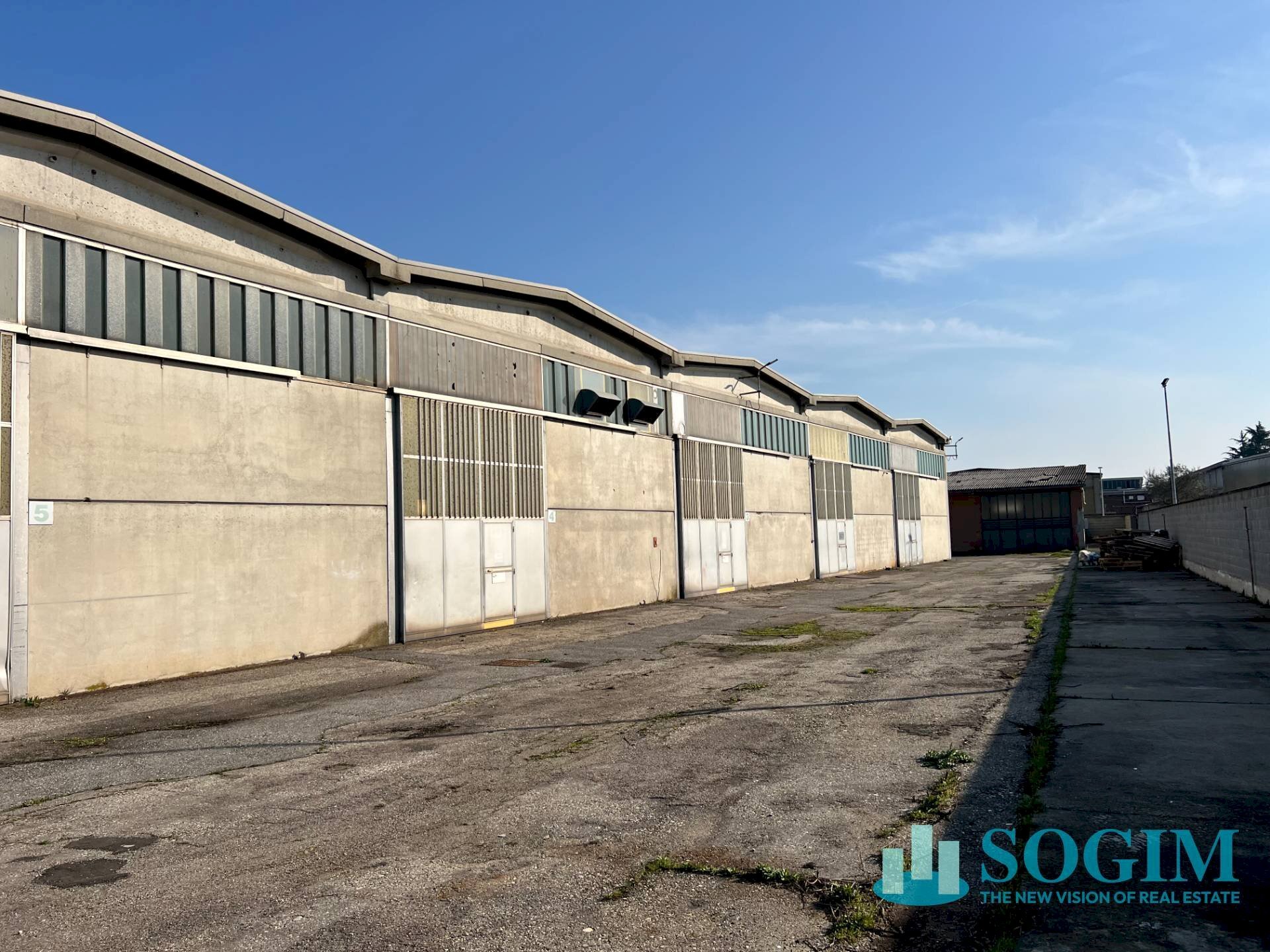 Foto 2 - Capannone via milano
 
50, Cerano - foto 2