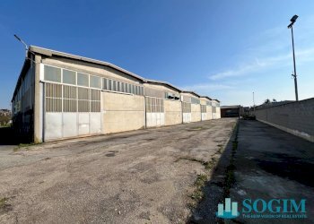 Foto 1 - Capannone via milano
 
50, Cerano - foto 1