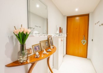 Foto 2 - Trilocale Via Dante Alighieri
 
92, Magenta - foto 2