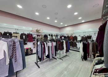 Cabina armadio - Negozio Via San Pietro
 
51, Casoria - foto 3