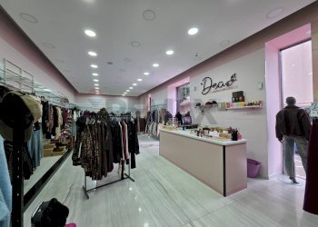 Cabina armadio - Negozio Via San Pietro
 
51, Casoria - foto 4