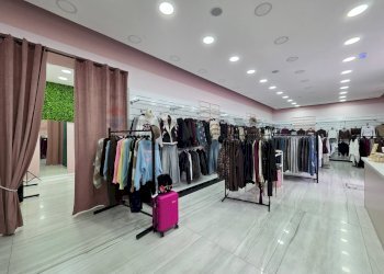 Cabina armadio - Negozio Via San Pietro
 
51, Casoria - foto 6