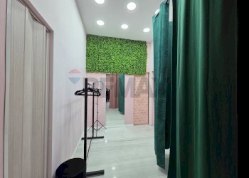 Hall / corridoio - Negozio Via San Pietro
 
51, Casoria - foto 7