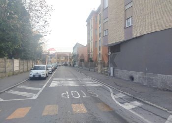 Edificio all\'aperto - Negozio Via Meda
 
23, Rho - foto 2