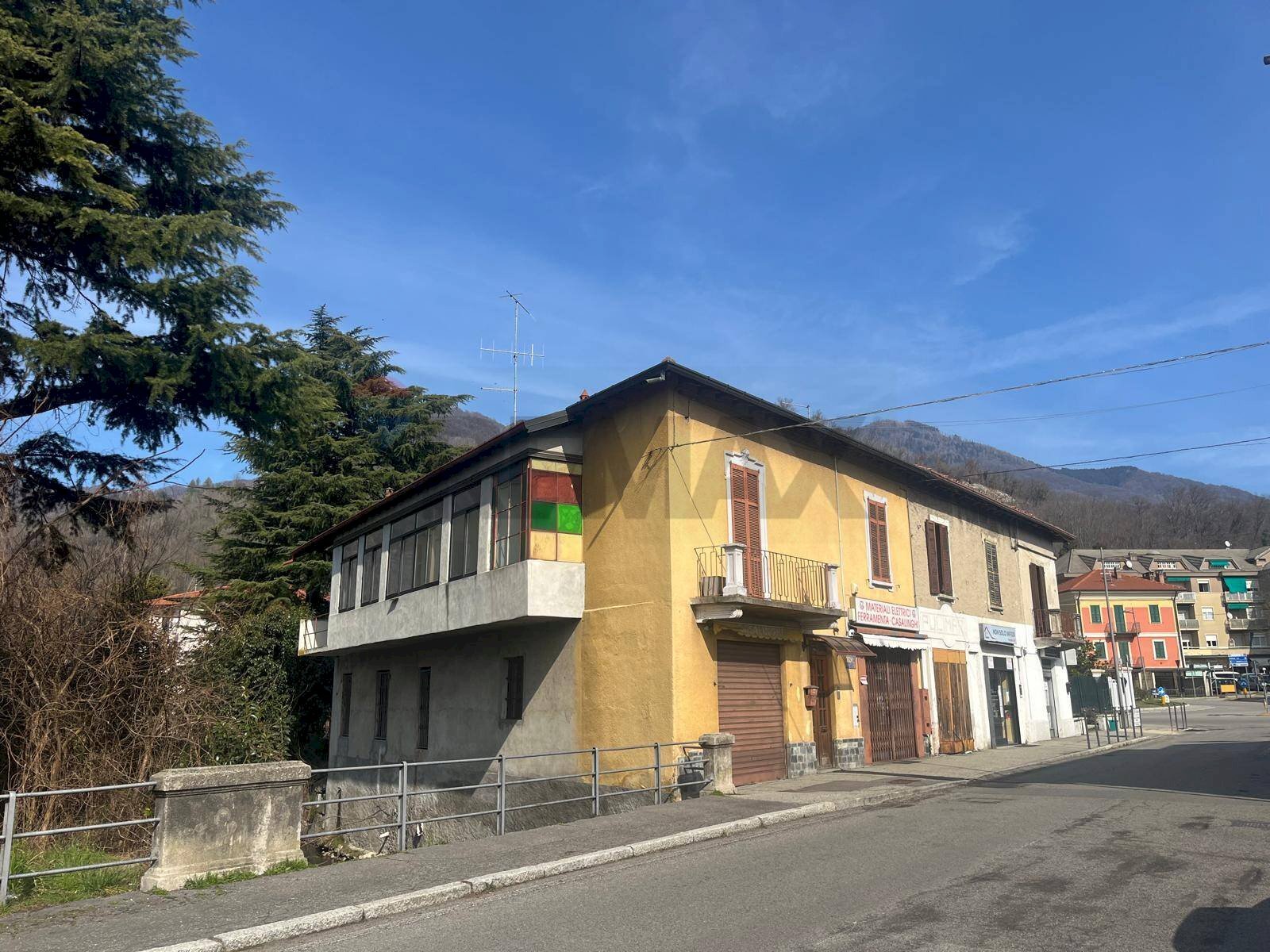 Edificio all\'aperto - Semi-detached house Via G. Marconi
 
14, Cittiglio - photo 1