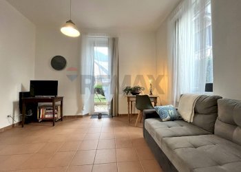 Soggiorno - Villa Via Fratelli Bertolla
 
73, Porto Ceresio - foto 2