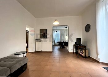 Soggiorno - Villa Via Fratelli Bertolla
 
73, Porto Ceresio - foto 24