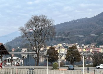 Edificio all\'aperto - Villa Via Fratelli Bertolla
 
73, Porto Ceresio - foto 33