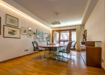 Sala da pranzo - Appartamento Via Edmondo De Amicis
 
44, Palermo - foto 3