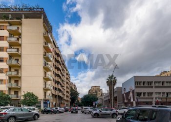 Edificio all\'aperto - Appartamento Via Edmondo De Amicis
 
44, Palermo - foto 42
