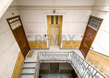 Scale - Three-room apartment Via Mariano Stabile
 
105, Palermo - photo 25