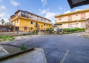 Edificio all\'aperto - Four-room apartment Via Aquino
 
132, Monreale - photo 14