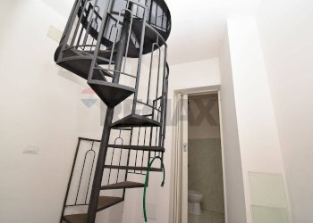 Scale - Commercial Activity San Giovanni la Punta - photo 10