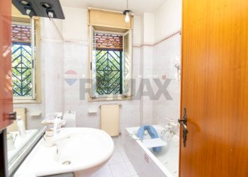 Bagno - Appartamento Via Umberto
 
5, Sant'Agata Li Battiati - foto 3