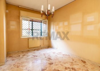 Stanza vuota - Appartamento Via Umberto
 
5, Sant'Agata Li Battiati - foto 16