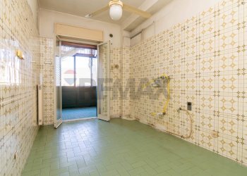 Stanza vuota - Appartamento Via Umberto
 
5, Sant'Agata Li Battiati - foto 28