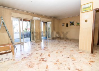 Stanza vuota - Appartamento Via Umberto
 
5, Sant'Agata Li Battiati - foto 42