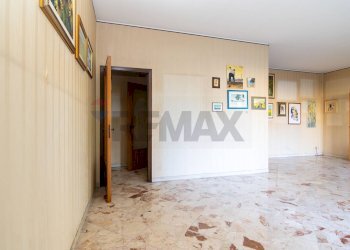 Stanza vuota - Appartamento Via Umberto
 
5, Sant'Agata Li Battiati - foto 49