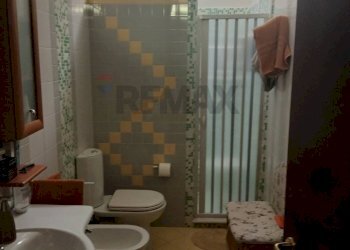 Bagno - Independent house Via San Nicola
 
1, Avola - photo 4