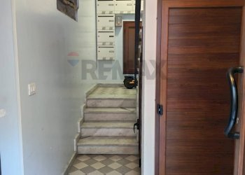 Scale - Bilocale Via Delle Sciare
 
11, Catania - foto 4