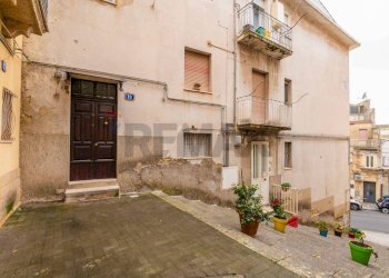 Edificio all\'aperto - Appartamento Via Paglia
 
19, Caltagirone - foto 5