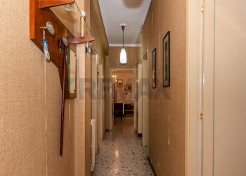 Hall / corridoio - Appartamento Via Paglia
 
19, Caltagirone - foto 13