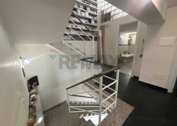 Scale - Villa Via Villaggio Ises
 
61, San Fratello - foto 19