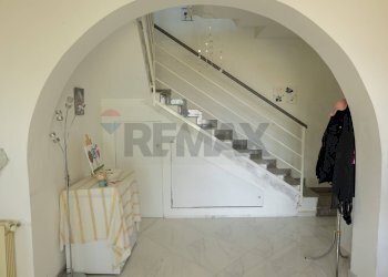 Scale - Villa Via Villaggio Ises
 
61, San Fratello - foto 44