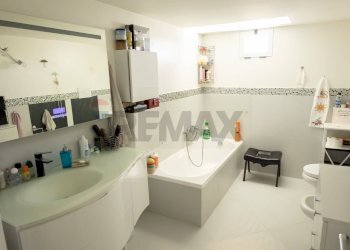 Bagno - Villa Via Villaggio Ises
 
61, San Fratello - foto 65