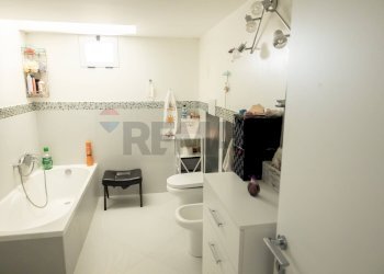 Bagno - Villa Via Villaggio Ises
 
61, San Fratello - foto 80