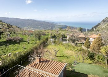 Vista delle montagne - Villa Via Villaggio Ises
 
61, San Fratello - foto 91