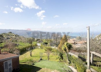 Vista delle montagne - Villa Via Villaggio Ises
 
61, San Fratello - foto 95