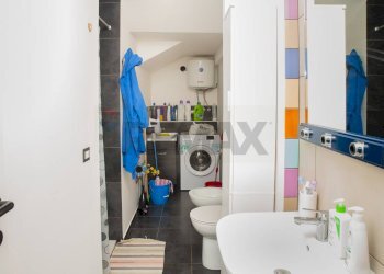 Bagno - Bilocale Via San Damiano
 
59, Catania - foto 15